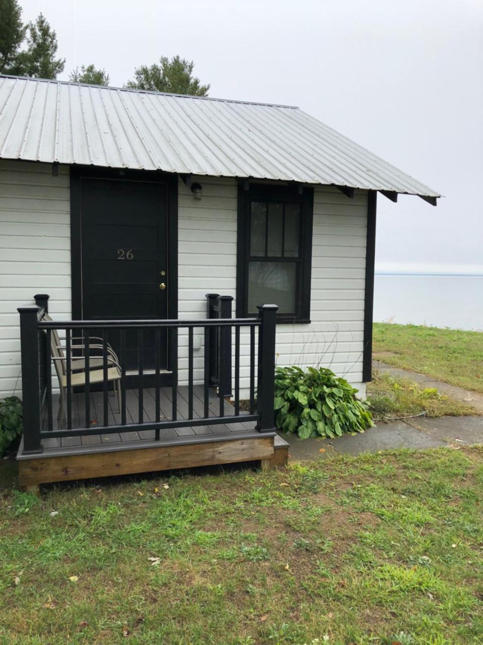 Rainbow Shores Pulaski Exterior photo